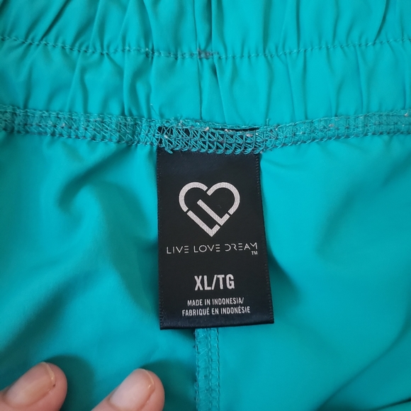 Xl running shorts - Picture 2 of 2